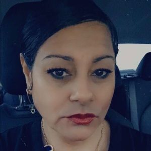 Meet your Posher, Pamela